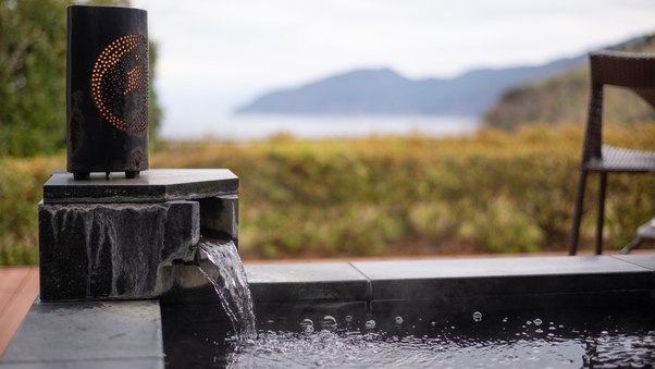 【虹の端】温泉露天風呂付客室　富士山と美しい駿河湾を一望